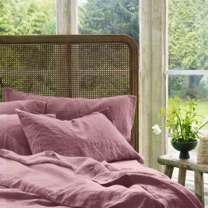 Raspberry 100% Linen Pillowcases (Pair)